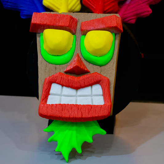 Aku Aku | Crash Bandicoot