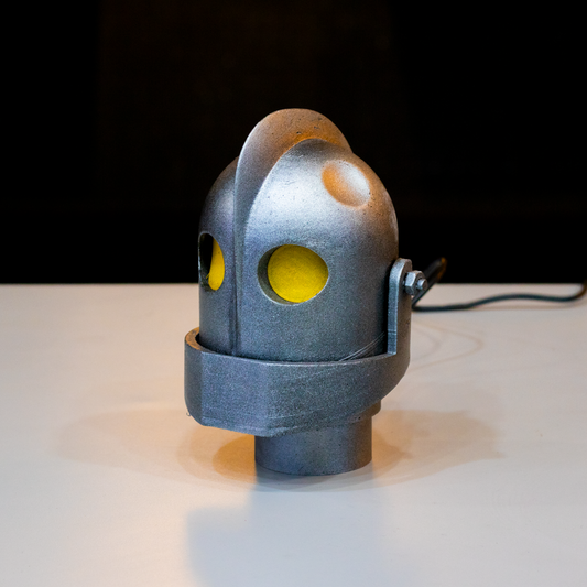 Gigante de Hierro | Lámpara