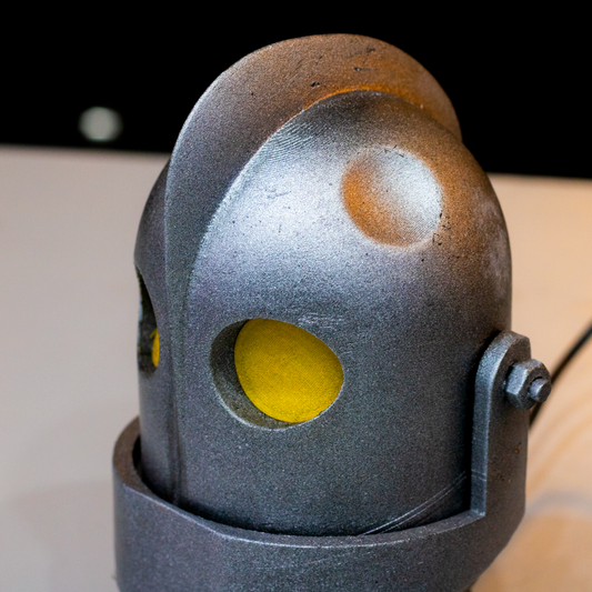 Gigante de Hierro | Lámpara