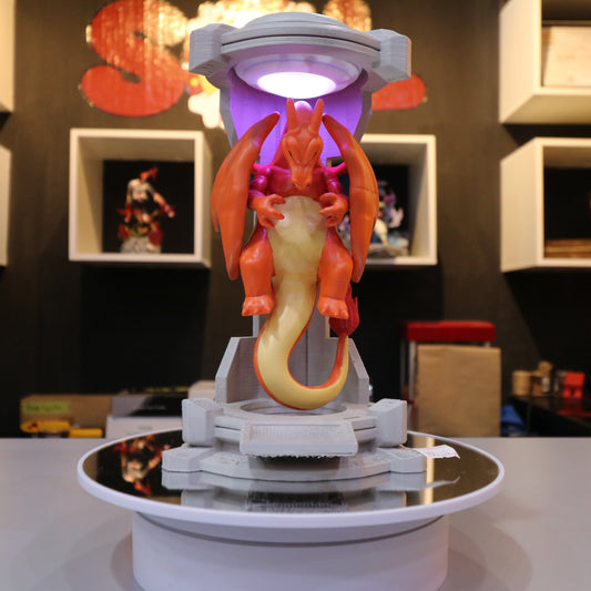 Cápsula Pokémon Charizard XL con luz RGB