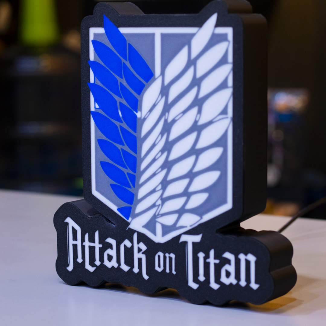 Attack on titans | Alas de la Libertad | Lámpara
