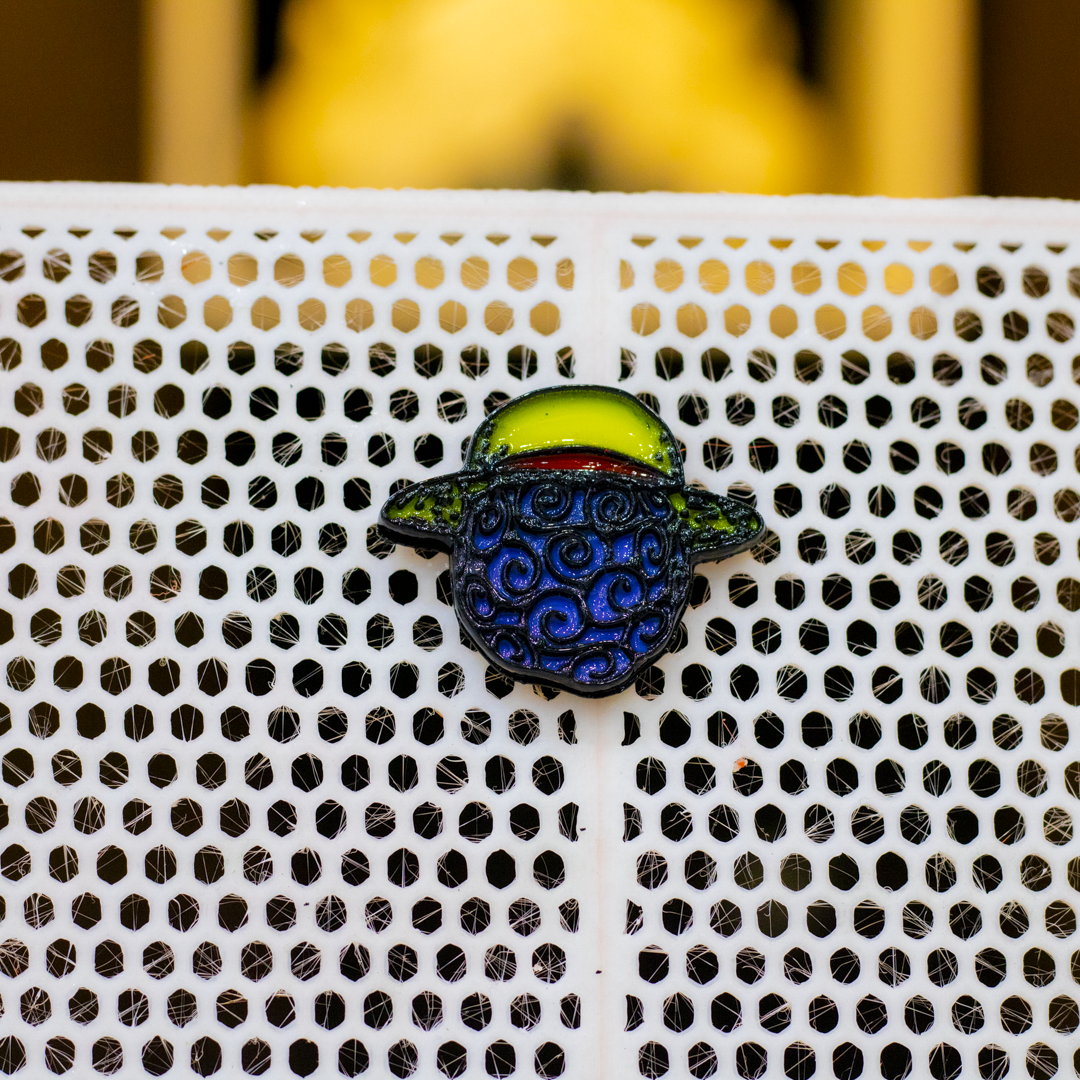 Gomu con sombrero | Pin