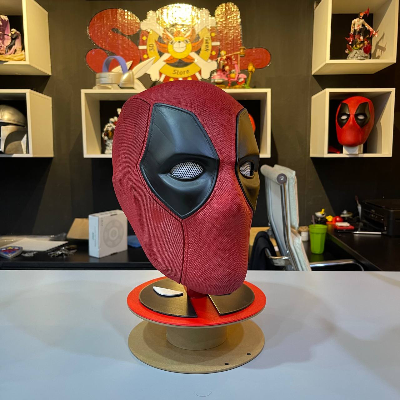 Casco Deadpool