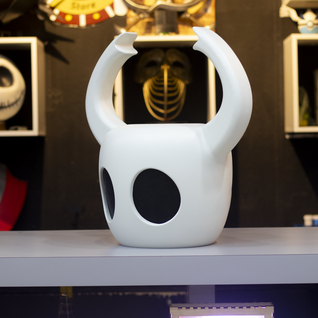 Casco Caballerito Hollow Knight lateral