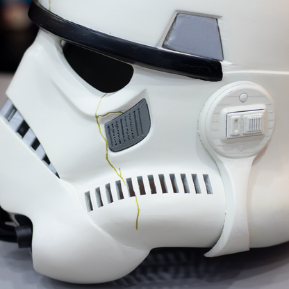 Casco Storm Trooper Ahsoka Star Wars detalle perfil