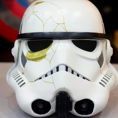 Casco Storm Trooper Ahsoka Star Wars detalle frente