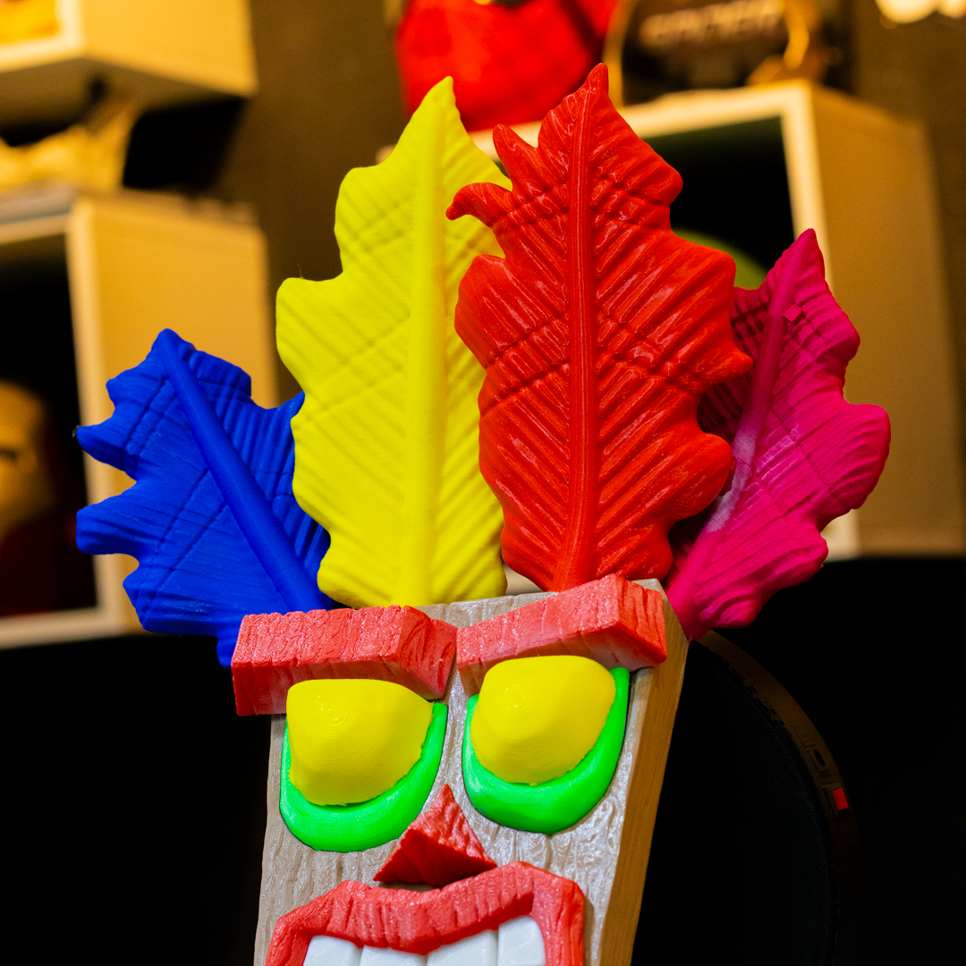 Aku Aku | Crash Bandicoot