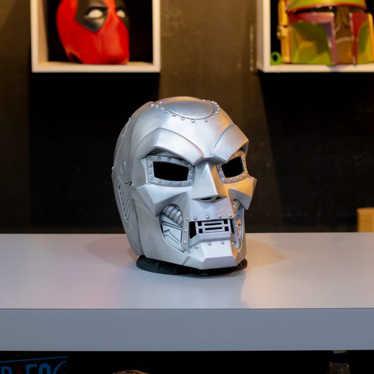 Doctor Doom | Casco | Marvel
