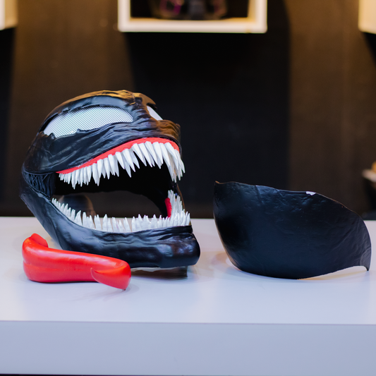 Venom | Casco