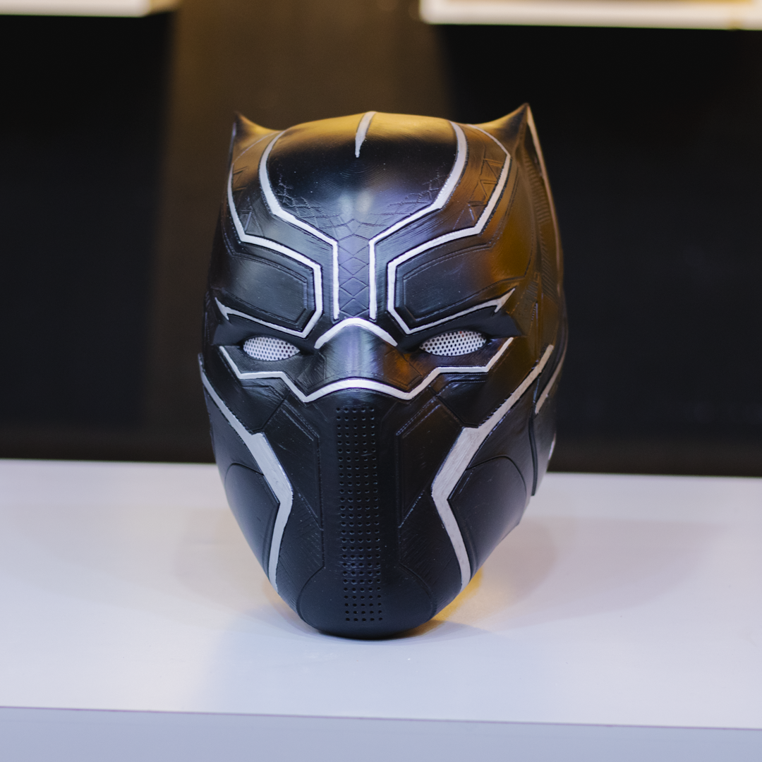 Casco Black Panther