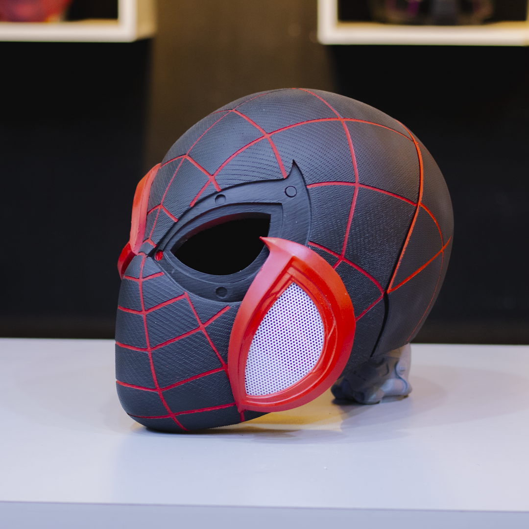 Casco Spiderman Milles Morales (Versión PS5)