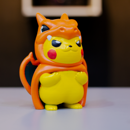 Pikachu - Cosplay Charizard